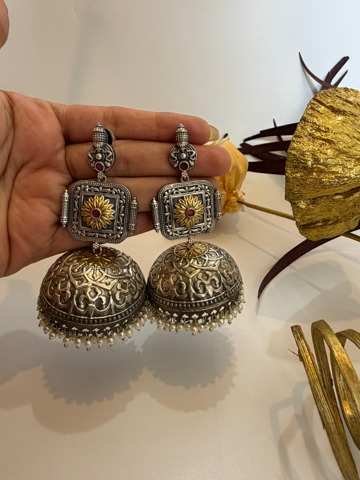 Royal Floral Dome Jhumka