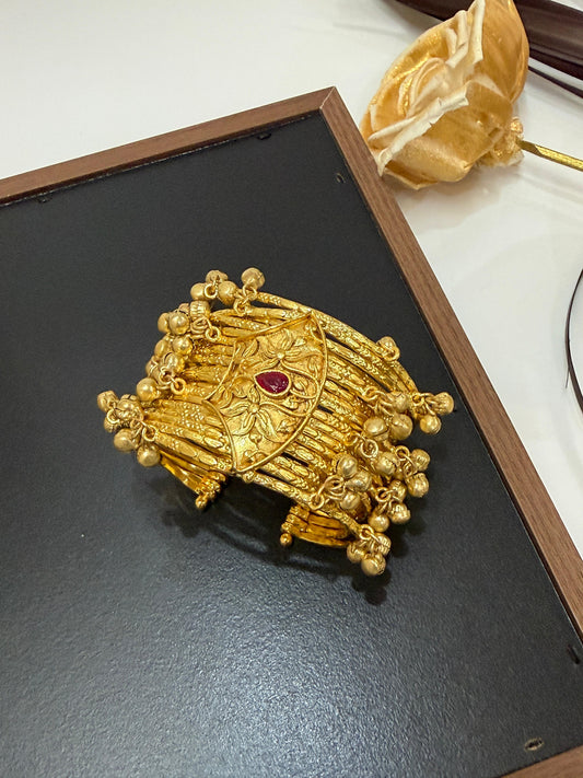 Antique Gold Temple Red